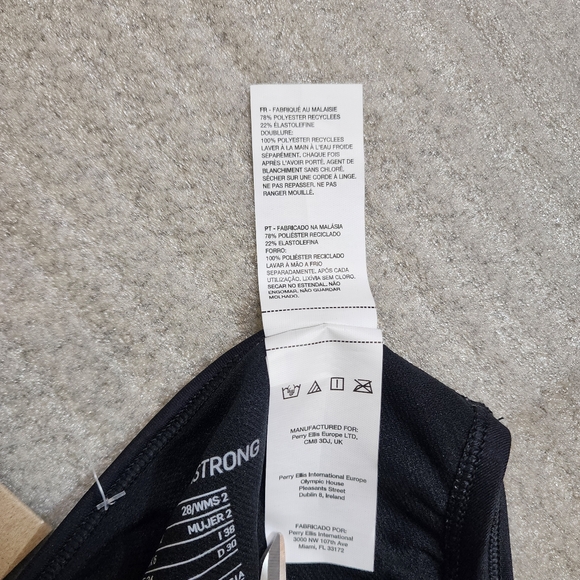 NWT Nike Hydrastrong Multi Print Cutout One Piece Swimsuit Black Size 2 - Picture 16 of 16